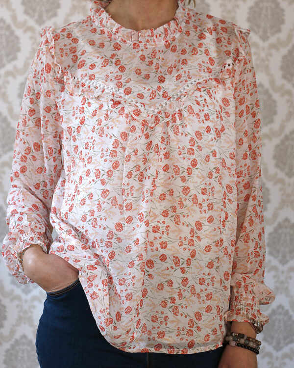 Blouse à volants et imprimé fleurs